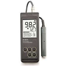 HI9033 EC Meter