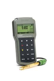 HI98197 Ultra Pure Water EC/Resistivity Portable Meter